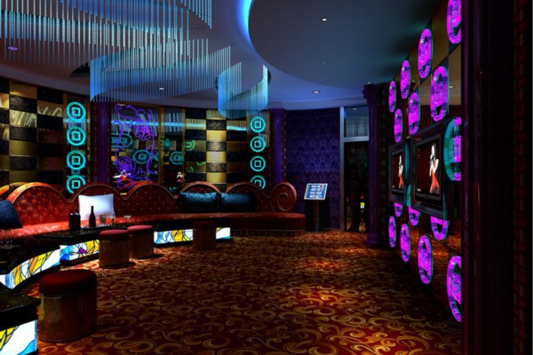 重庆师傅巧手铺就健康桑拿板，温馨厨房新体验